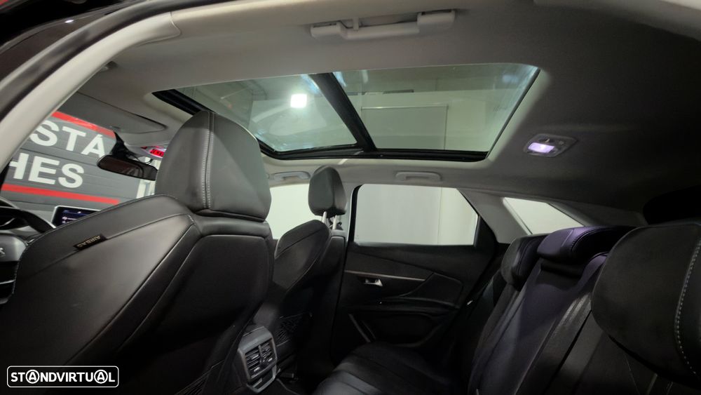 Peugeot 3008 PureTech 130 Stop & Start GPF Allure Business-Pack - 22