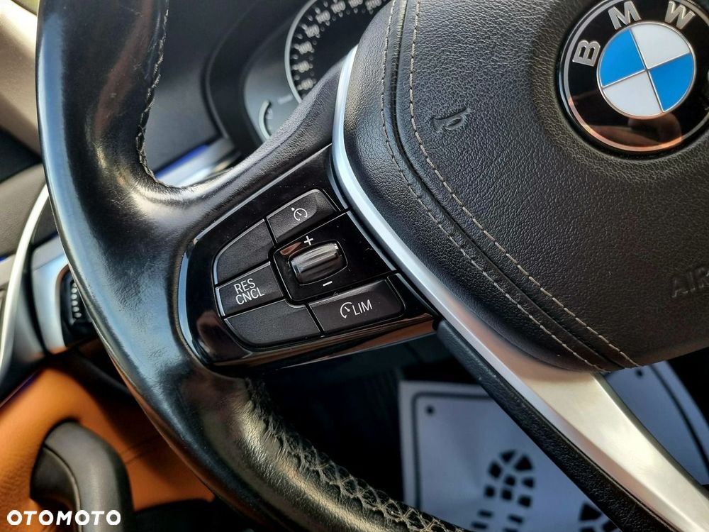 BMW Seria 5 520d - 19