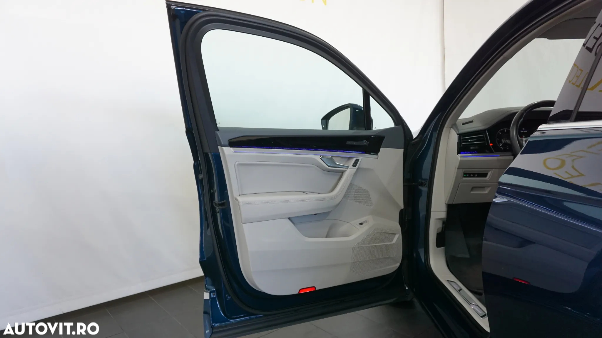 Volkswagen Touareg V6 TDI Elegance - 13