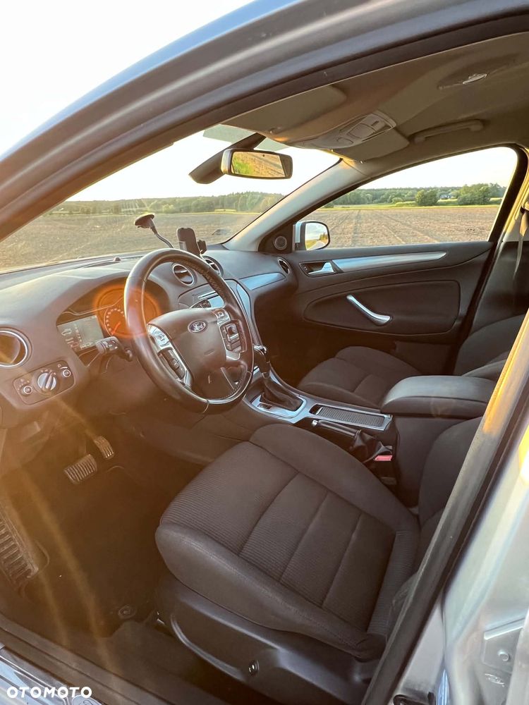 Ford Mondeo - 16