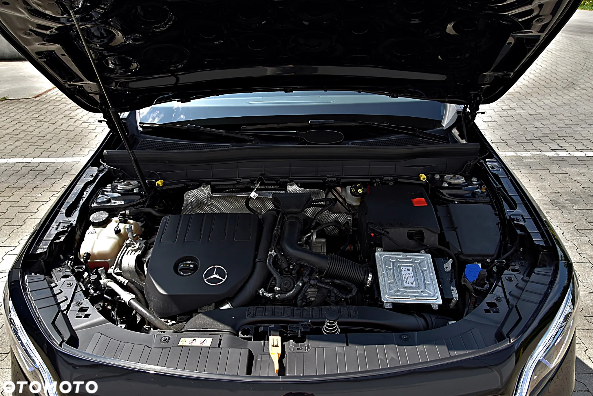 Mercedes-Benz GLB 200 7G-DCT - 13