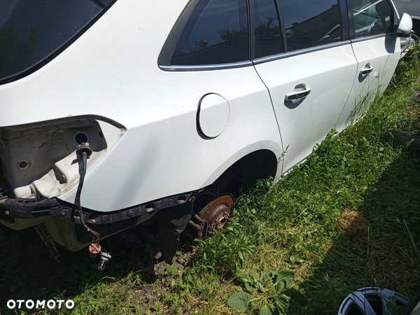 chevrolet cruze KOMBI  lift GAZ 12> cwiartka podłuznica próg   błotnik  tył poznan