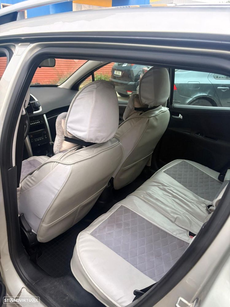 Peugeot 207 SW 1.4 Sport - 6