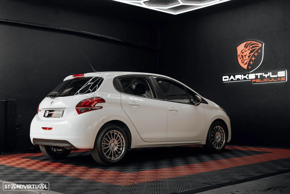 Peugeot 208 1.6 BlueHDi Style - 3