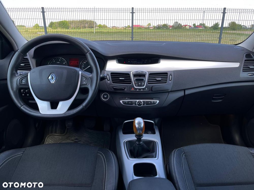 Renault Laguna dCi 150 FAP Dynamique - 4