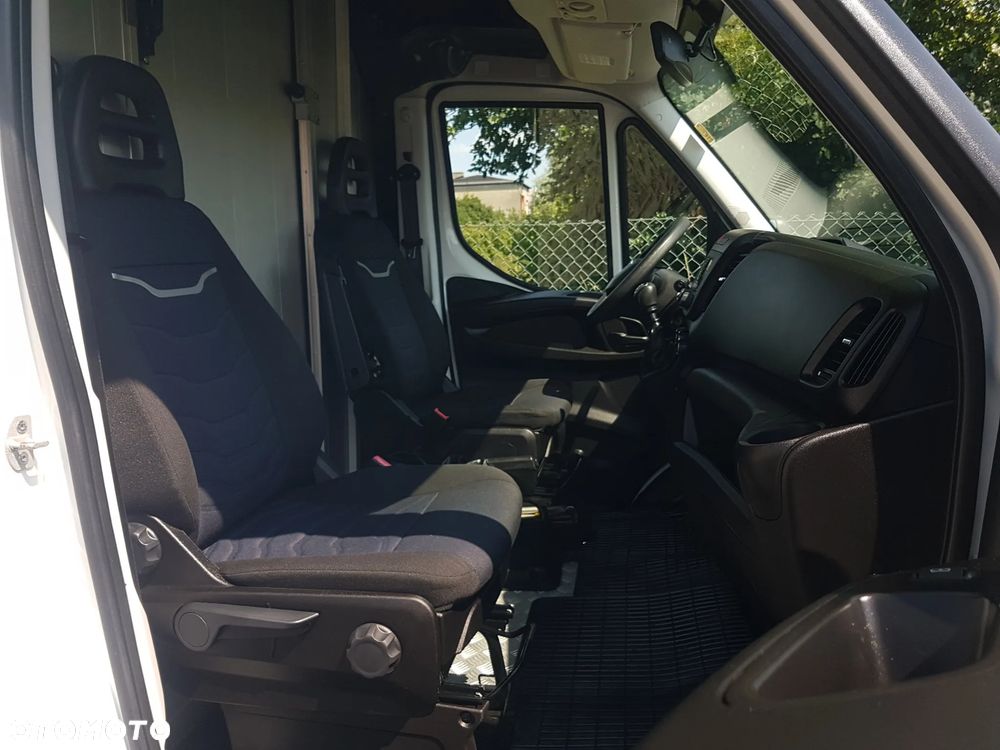 Iveco DAILY KONTENER NISKOPODŁOGOWY 4,44x2,23x2,42 SKLEP BAR FOODTRUCK KAMPER KLIMA KONIOWÓZ 35S14 - 8