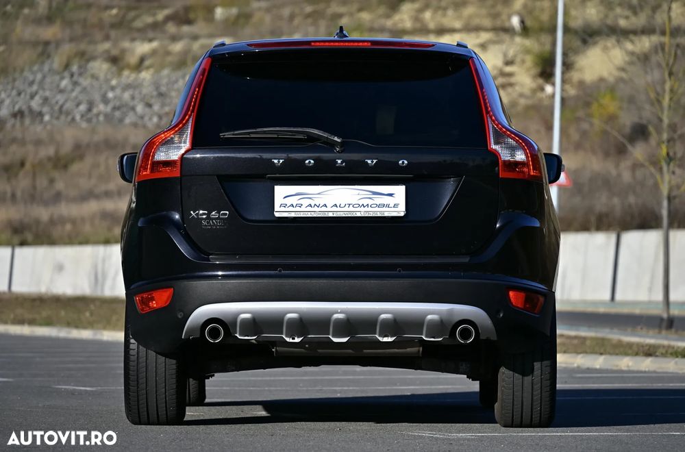 Volvo XC 60 D5 AWD Aut. Summum - 12