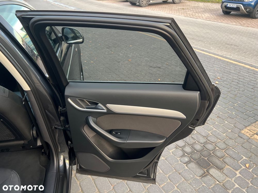 Audi Q3 - 22