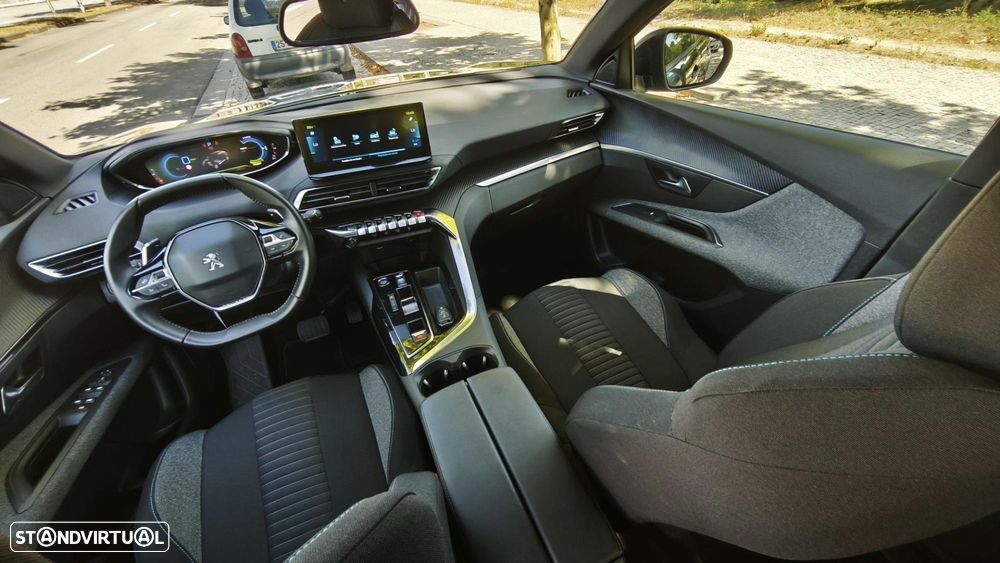 Peugeot 3008 1.6 Hybrid Allure Pack e-EAT8 - 50