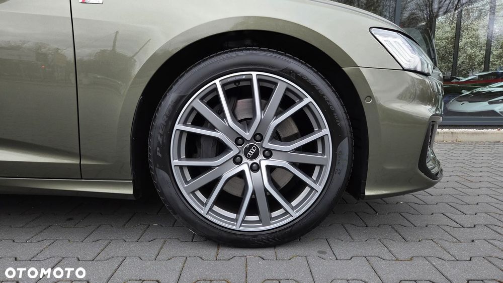 Audi A6 Avant 55 TFSI e quattro S tronic S line - 32