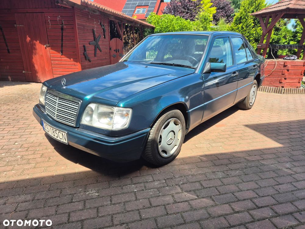 Mercedes-Benz Klasa E - 1