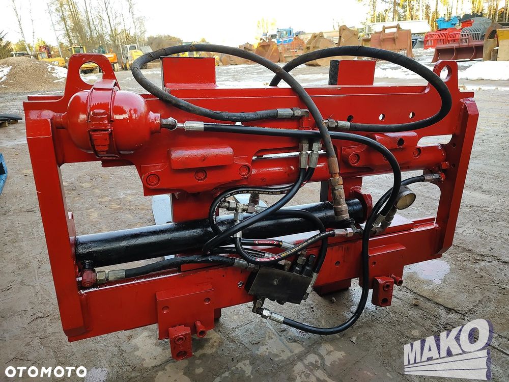 Widły hydrauliczne z regulacją szerokości (rozsuwane) na karetę wózka widłowego - 3