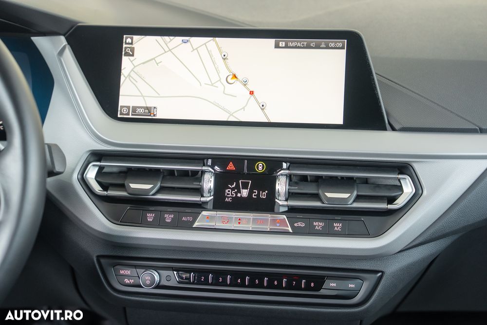 BMW Seria 2 218i Luxury Line - 18