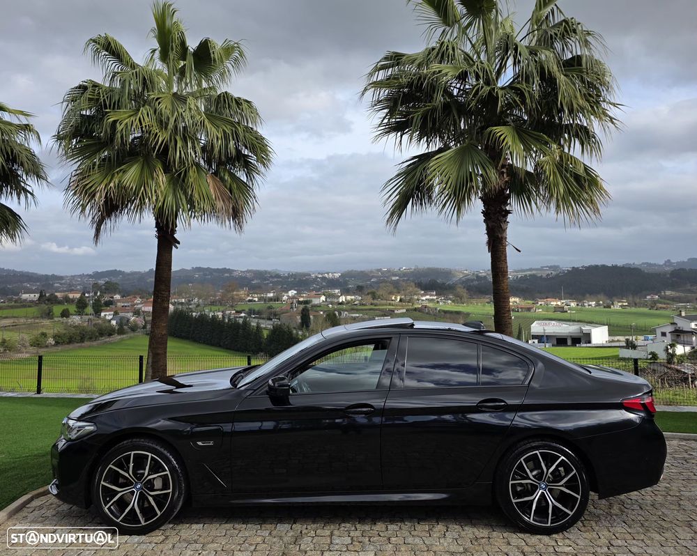 BMW 530 e Pack Desportivo M - 4