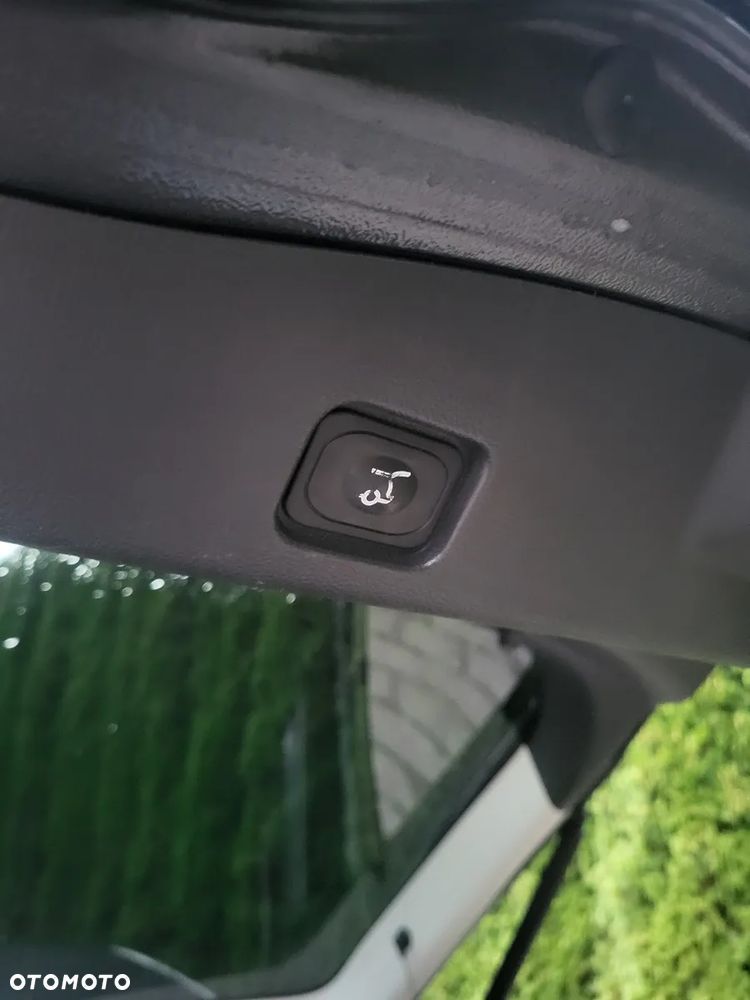Ford Mondeo 2.0 TDCi Titanium PowerShift - 13
