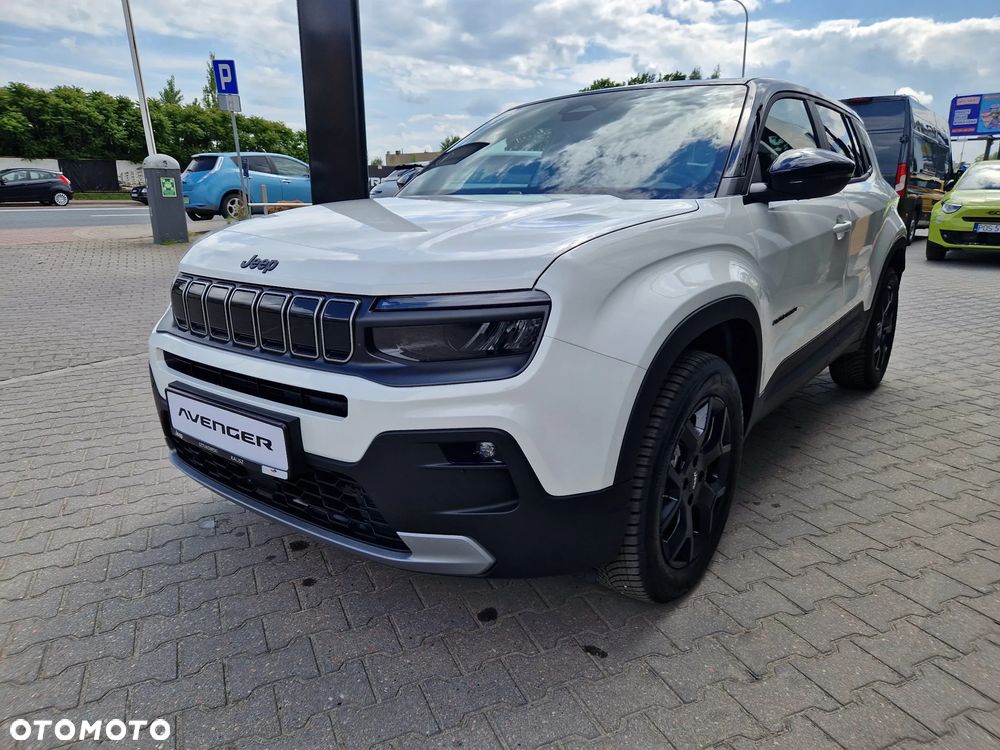 Jeep Avenger 1.2 T3 mHEV Black Edition FWD eDCT6 - 3