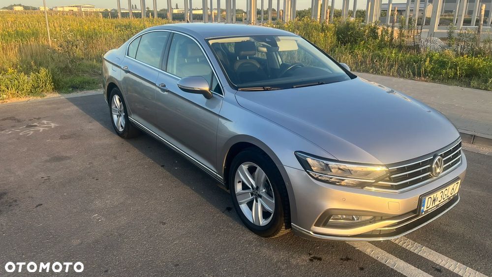 Volkswagen Passat 2.0 TSI Elegance DSG - 2