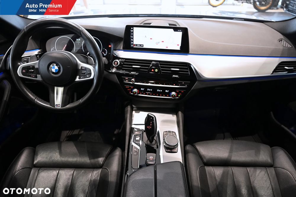 BMW Seria 5 540i xDrive - 13