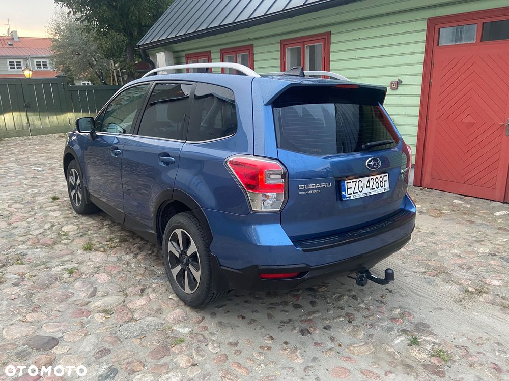 Subaru Forester 2.0 i Exclusive (EyeSight) Lineartronic - 6