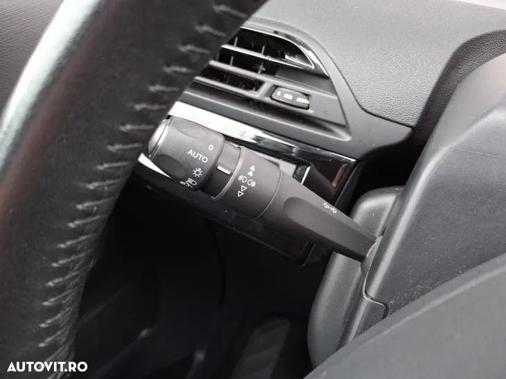 Citroën C4 Space Tourer 1.5 BlueHDi S&S BVM6 Feel - 27