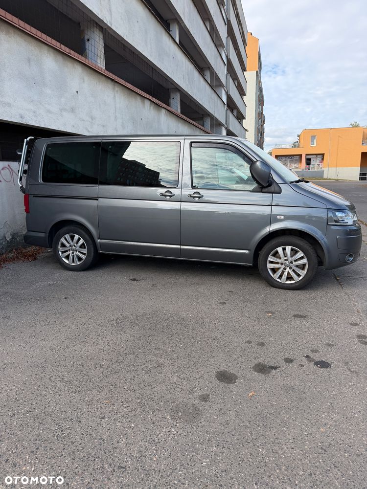 Volkswagen Multivan - 5