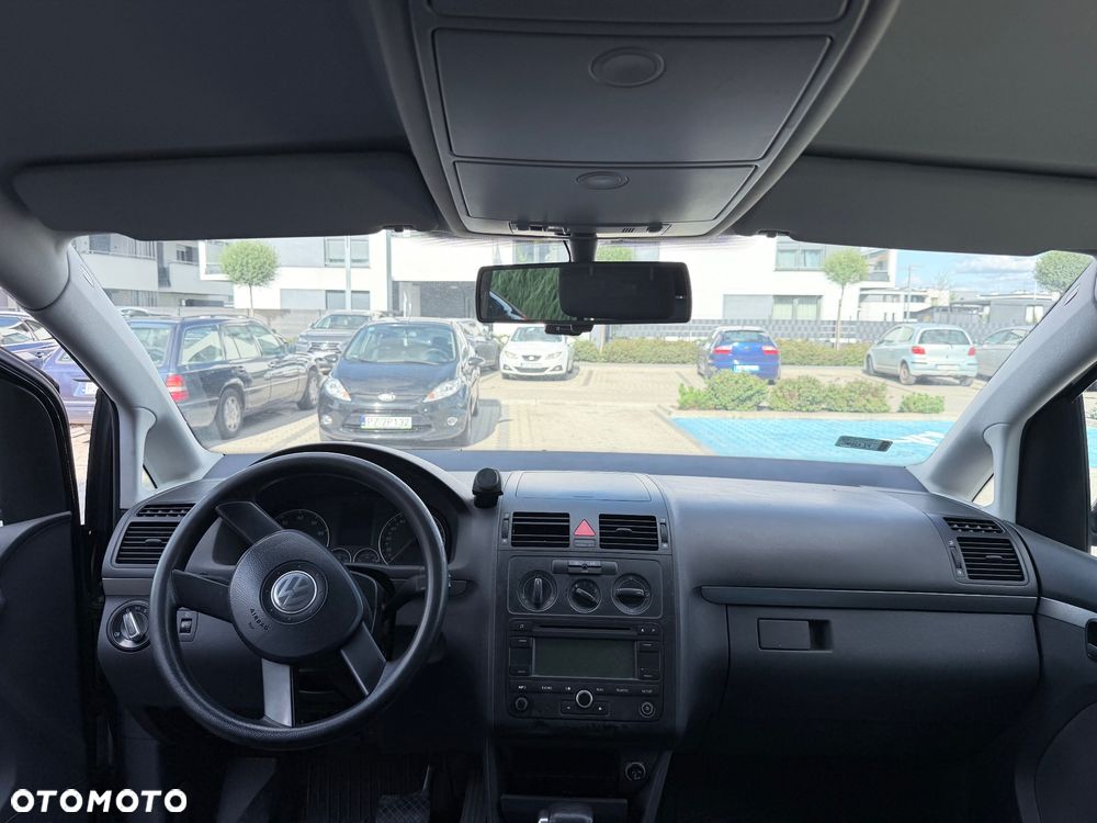 Volkswagen Touran 1.6 FSI Basis Tiptr - 5