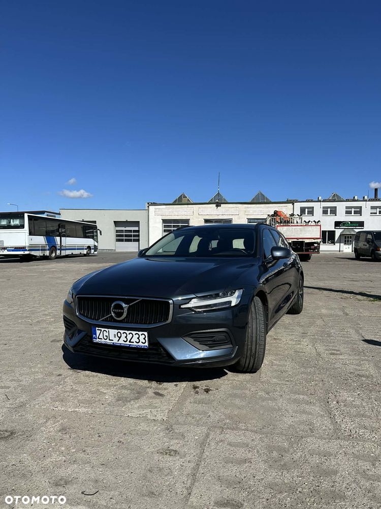 Volvo V60 D3 Momentum Pro - 1