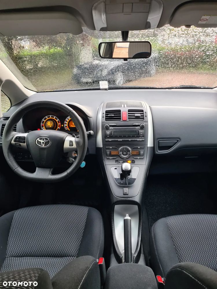 Toyota Auris - 7