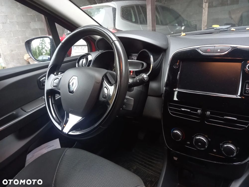 Renault Clio 1.2 16V Authentique - 4