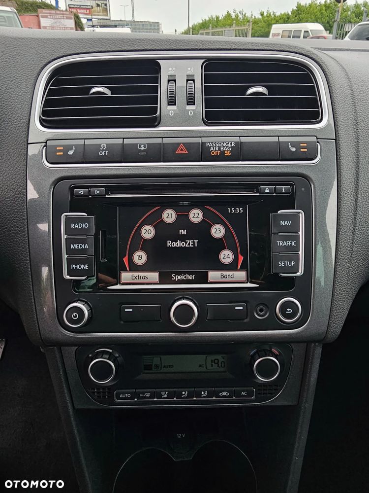 Volkswagen Polo 1.6 TDI Highline - 22