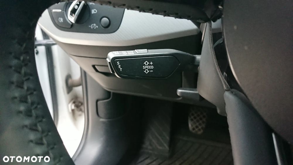 Audi A4 Avant 2.0 TDI DPF clean diesel quattro S line Sportpaket - 32