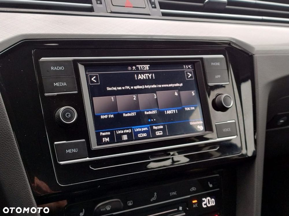 Volkswagen Passat Variant 2.0 TDI EVO Business - 10