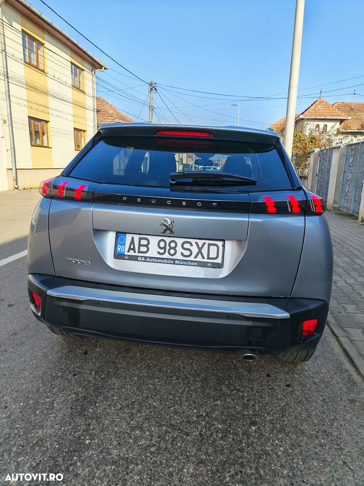 Peugeot 2008 BlueHDi 130 EAT8 Allure - 21