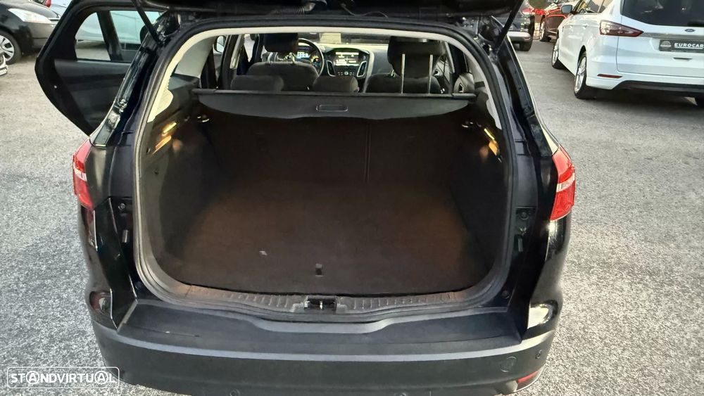 Ford Focus SW 1.5 TDCi Titanium ECOnetic - 34