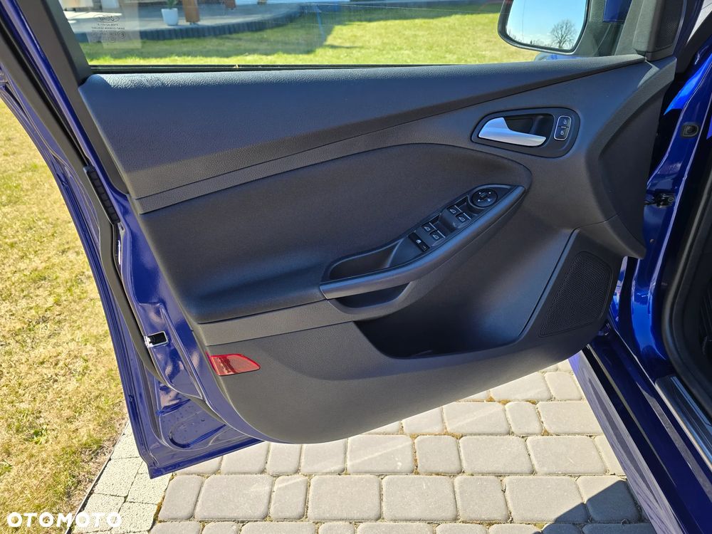 Ford Focus 1.5 EcoBoost Trend Sport ASS - 17