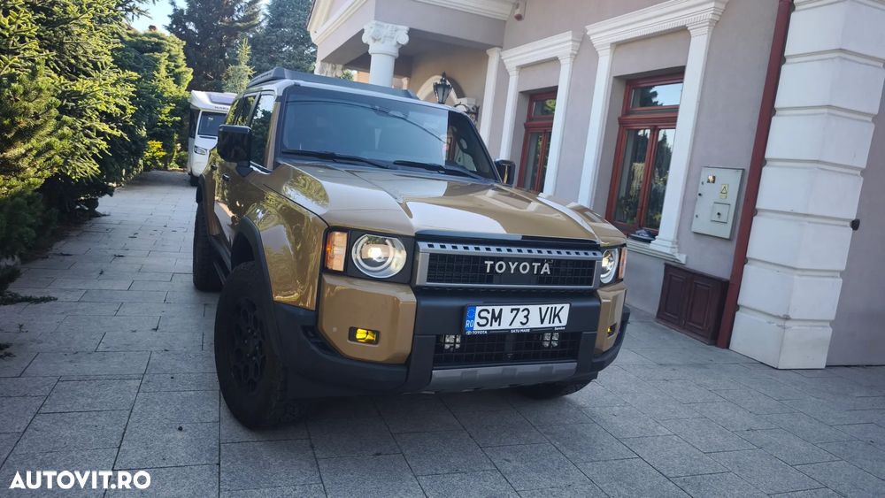 Toyota Land Cruiser 300 - 4