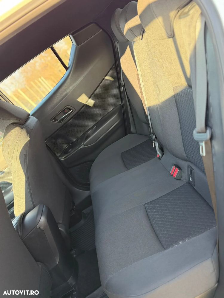 Toyota C-HR 1.8 HSD 122 CP 4x2 CVT Core - 5