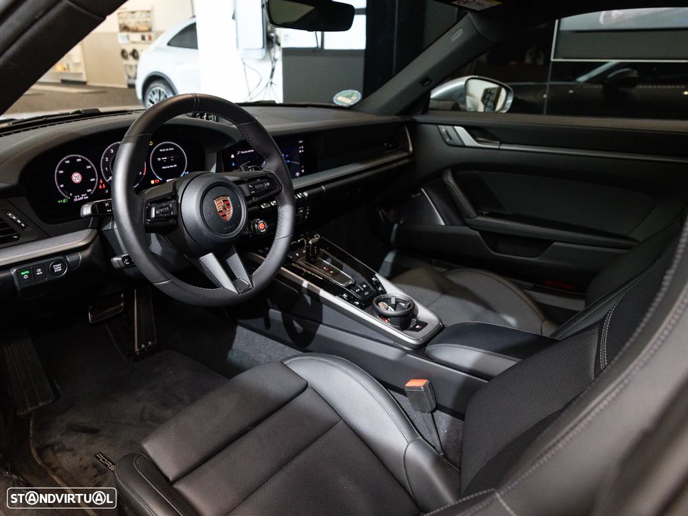 Porsche 911 (992) Carrera S - 18