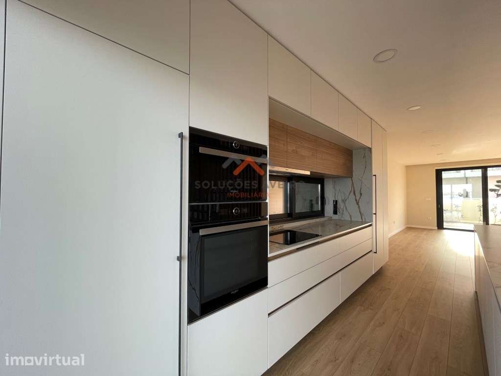 Moradia T4 Premium com Vista para a Ria de Aveiro. - Grande imagem: 2/33