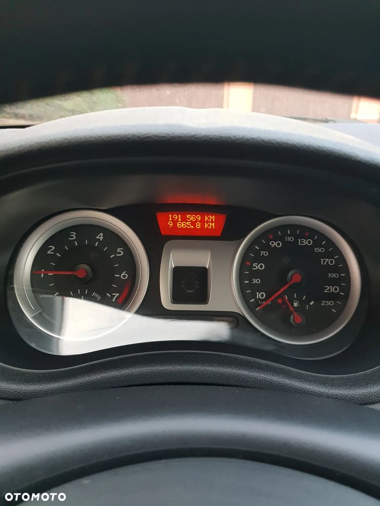 Renault Clio 1.2 16V 75 Dynamique - 15