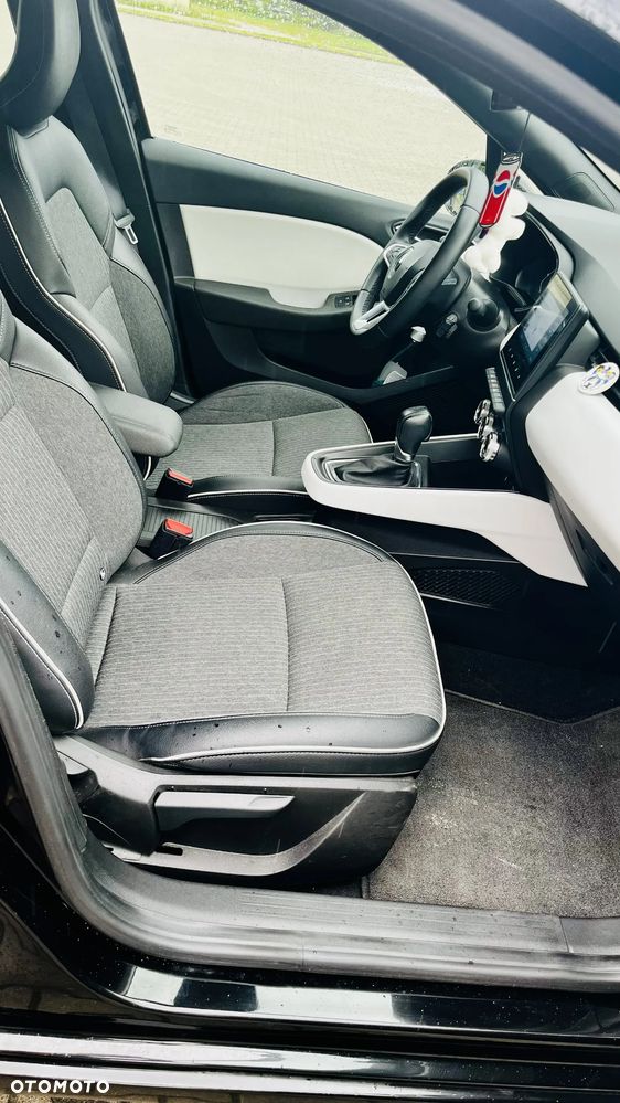 Renault Clio - 25