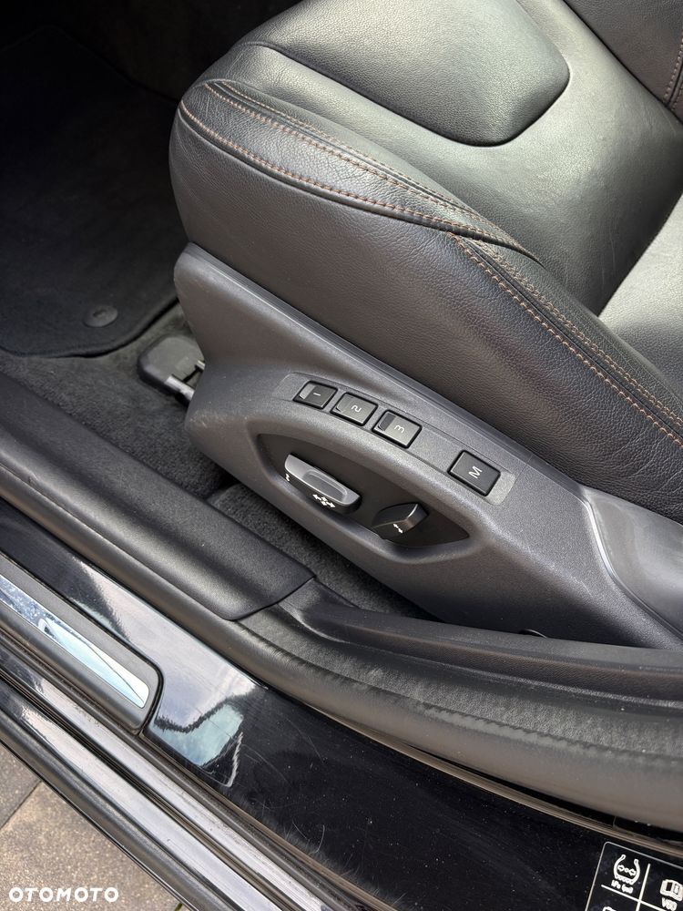 Volvo V60 Cross Country D3 Geartronic Summum - 18
