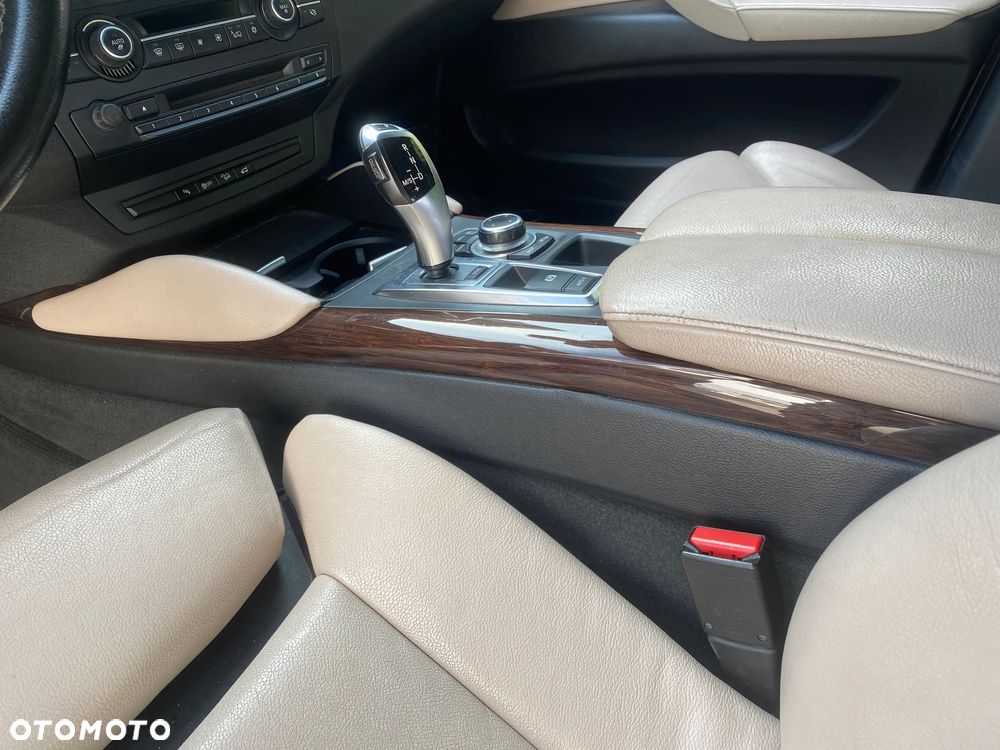 BMW X6 xDrive40d - 21