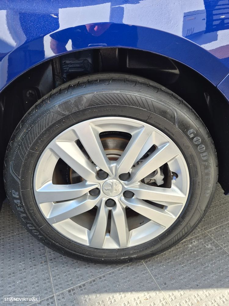 Peugeot 308 SW 1.2 PureTech Style - 31