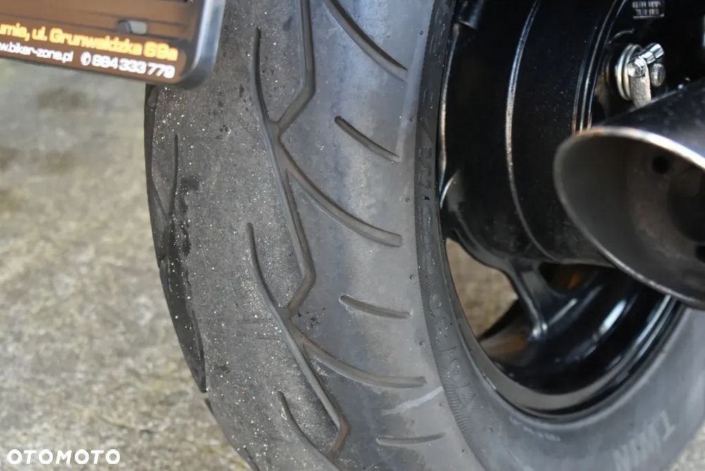 Suzuki Intruder - 40