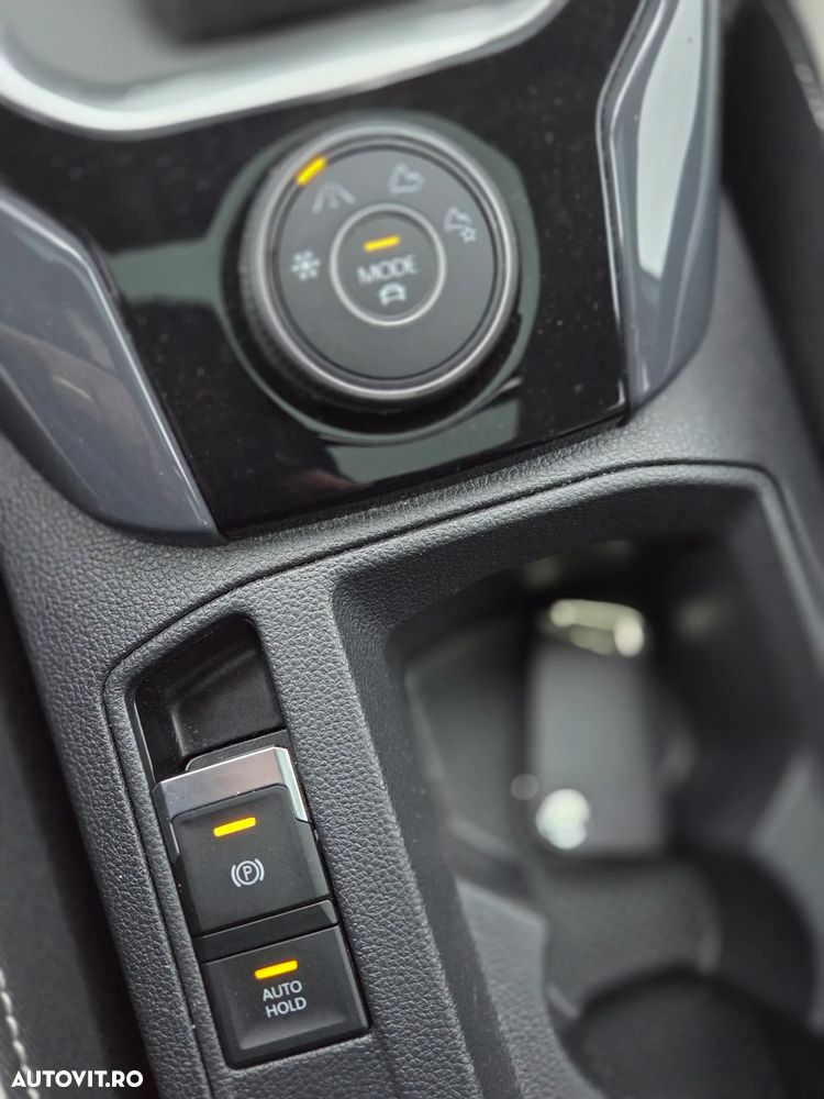 Volkswagen T-Roc 2.0 TDI SCR 4MOTION DSG R-Line - 32