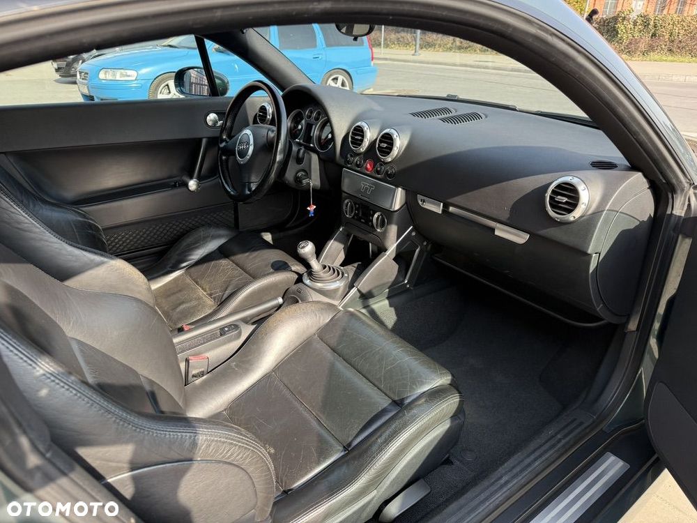 Audi TT Coupé - 8