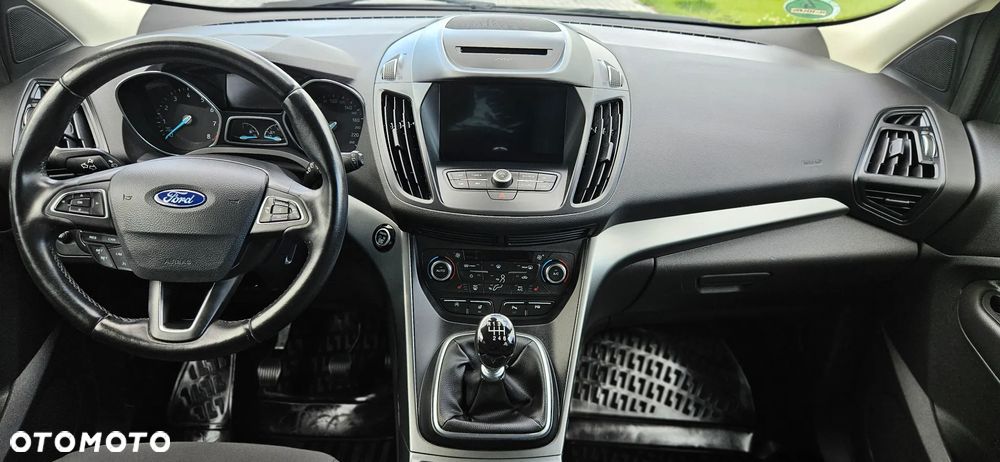 Ford Kuga 1.5 EcoBoost 2x4 Cool & Connect - 5