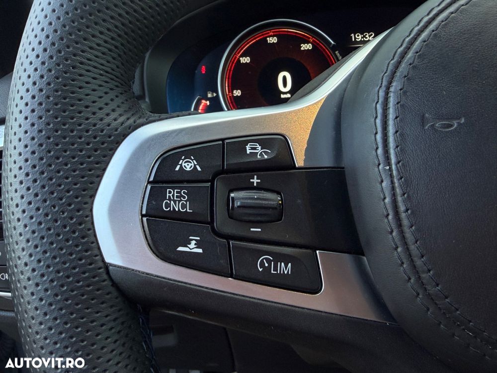 BMW Seria 5 540i xDrive AT - 19