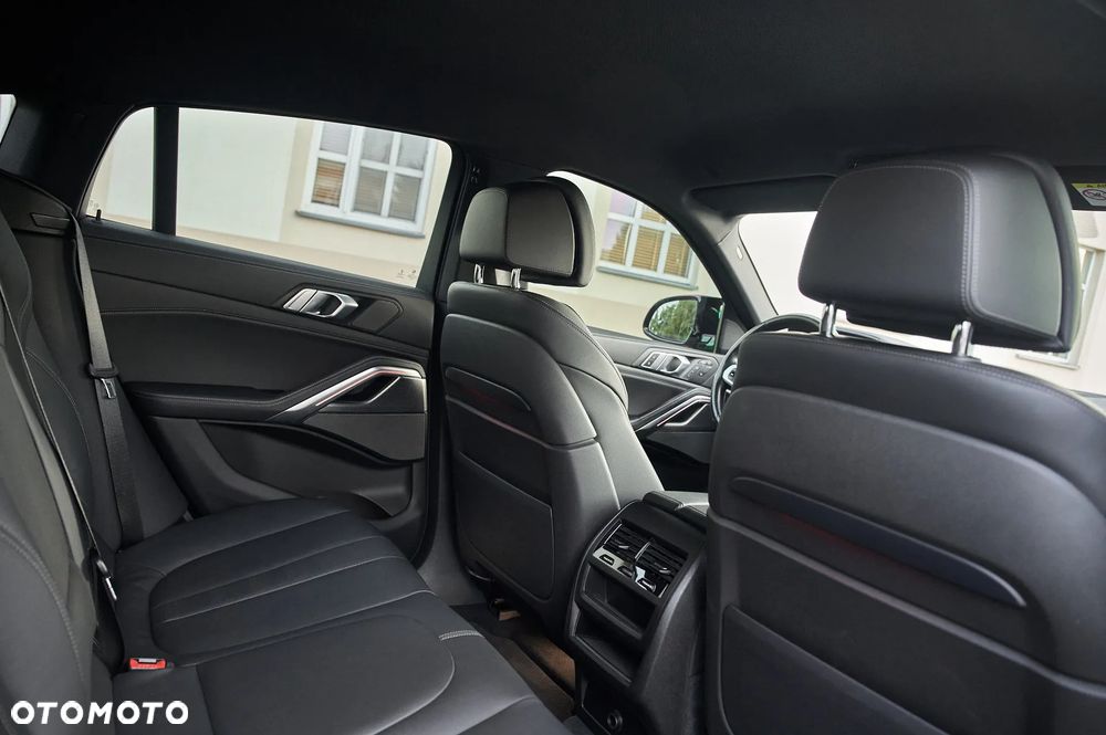 BMW X6 xDrive30d - 27